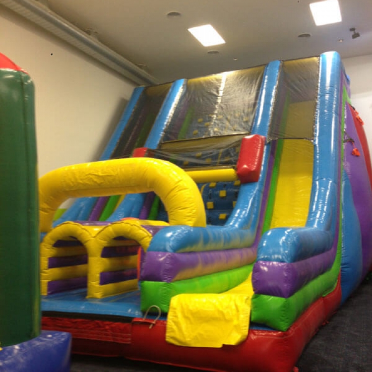 bouncy place for kids
